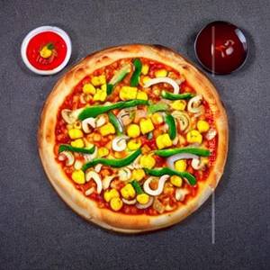 Veggie deluxe onion capsicum paneer golden corn mushroom
