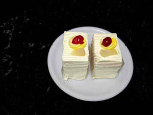 Pastry Pineapple