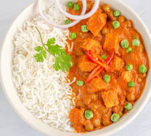 Rice+mattar paneer bowl+cold drinks
