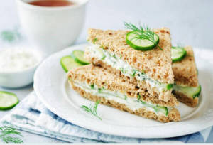 Veg Mayonnaise Cheese Regular Sandwich
