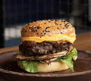Classic Buff Bacon Burger