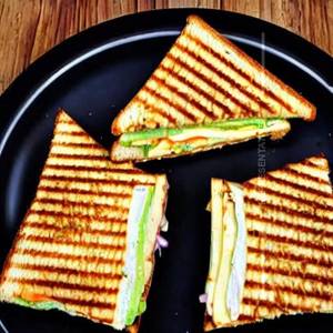 Triple Layered Cheese Grilled Sandwich