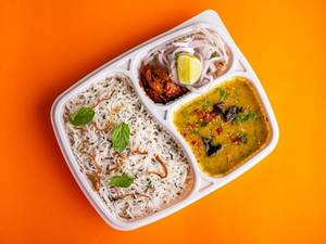 Lahsuni Dal Tadka Chawal Tiffin