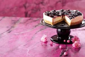 Dark Cherry Baked Cheesecake [500 Grams]