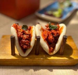 Chicken Ghee Roast Bao