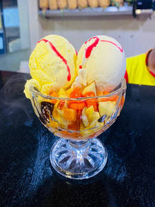 SPECIAL FRUIT SALAD