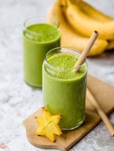 Green mango smoothie