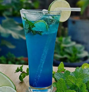 Blue Lagoon Mojito