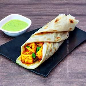 Chicken Paneer cheese roll