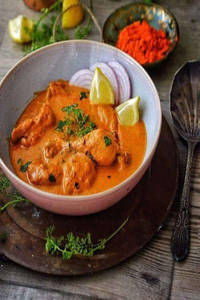 Murg Lababdar.