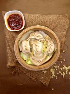 Chicken Cheese Momos (5 Pcs)