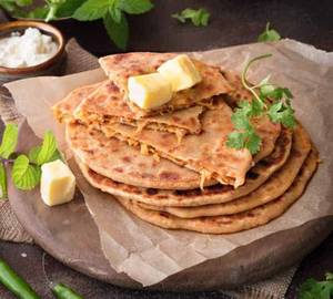 Mix parantha combo