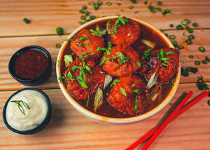 Paneer Gravy Momos [ 6 pcs ]