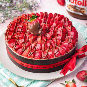 1/2 Kg Fresh Strawberry Nutella Cheesecake