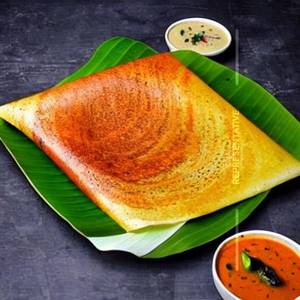 Rava Garlic Madurai Paneer Dosa