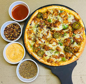 Hot Garlic Chicken Pizza