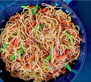 Veg Hakka Noodles