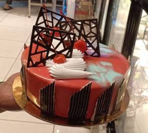 Strawberry cake [500 grams]  [veg preparation]
