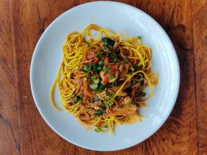 Fried Dry Thukpa – Egg.