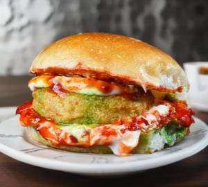 Chhotu Myo Fataka Vada Pav