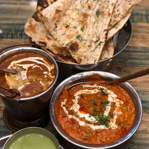 Paneer Butter Masala,dal Makhani Combo  Thali