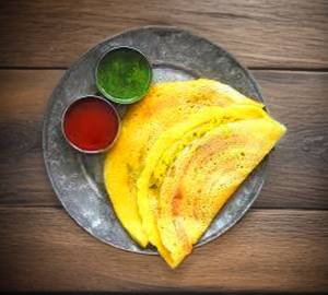 Moong dal paneer stuffed chilla n sauce