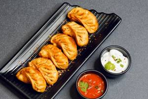 Veg Paneer Momos 