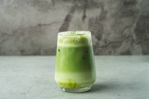 Iced Matcha Vanilla Latte