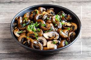 Mushroom Chilly Dry