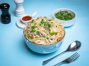 Veg Hakka Noodle