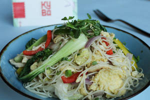 Chicken Classic Hakka Noodles