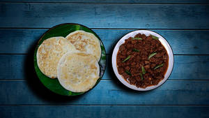 3 Thattu Dosa + Beef Roast (500 Ml)