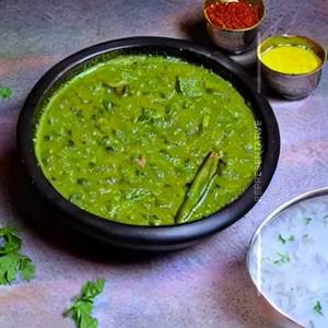 Palak Dal Kichidi Tadka
