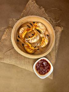 Chicken Tikka Momos (5 Pcs)