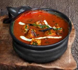 Chilly paneer gravy (Serve 2 Person)