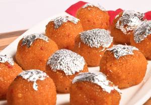 Kanpuri Laddu 
