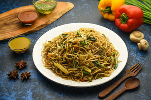 Veg Hakka Noodles