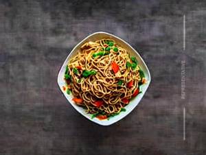 Schezwan chicken noodles