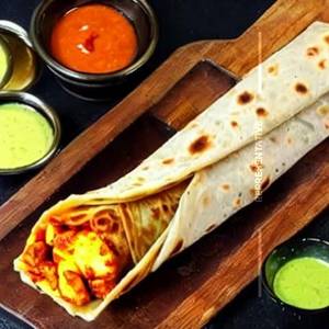 Sabudana Paneer Roll