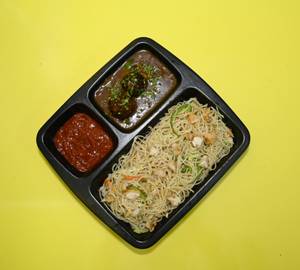 Chicken Noodles +Veg Manchurian