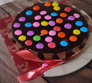 Kitkat cake