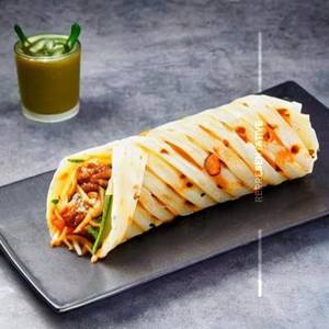 Schezwan Noodles Cheese Frankie