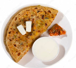 Aloo Pyaaz Parantha (tawa )