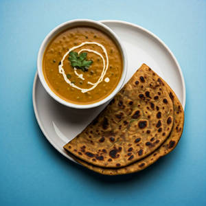 Dal Makhani With Lachha Paratha