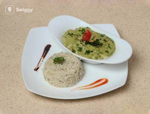 Veg Florentine with mash potato or herb rice