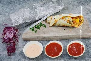 Cheese Mayo Schezwan Frankie