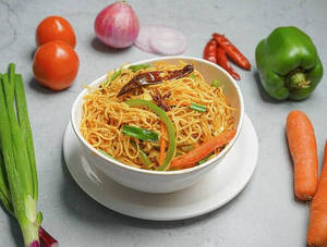 Veg Singapore Noodles
