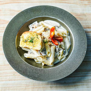 Penne Ducale (white Sauce)(veg)