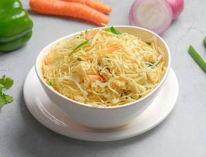 Egg Hakka Noodles