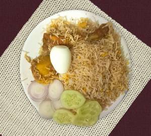 Chicken biryani with egg